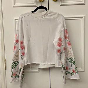H&M Adorable Floral Sleeve Sweater! 🌸